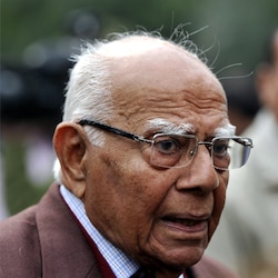Lawyer Ram Jethmalani wants Supreme Court to play more active role in black money row 