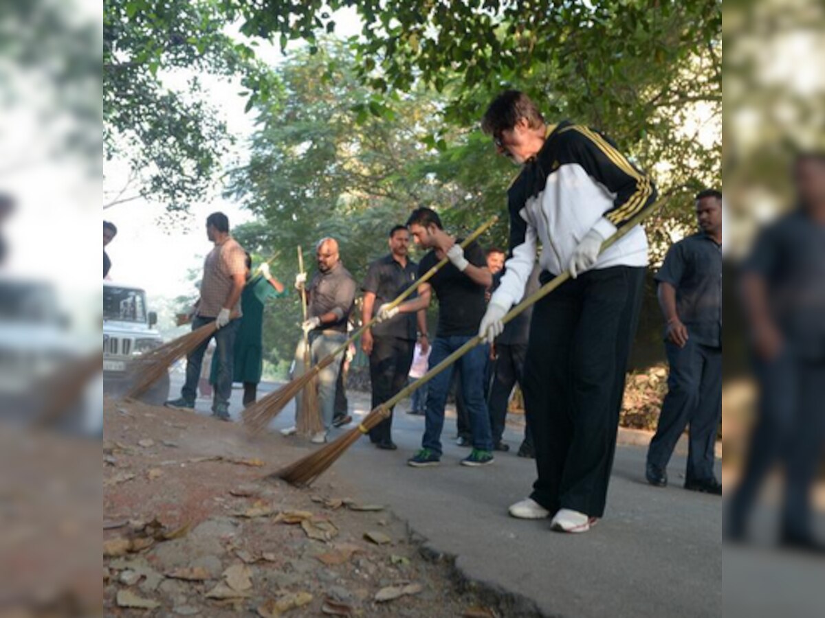 Amitabh Bachchan joins Narendra Modi's 'Swachh Bharat' campaign