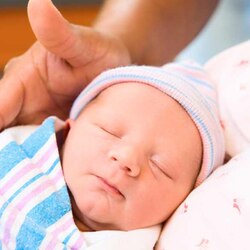 New study finds newborn babies' weight governs risk for future diseases