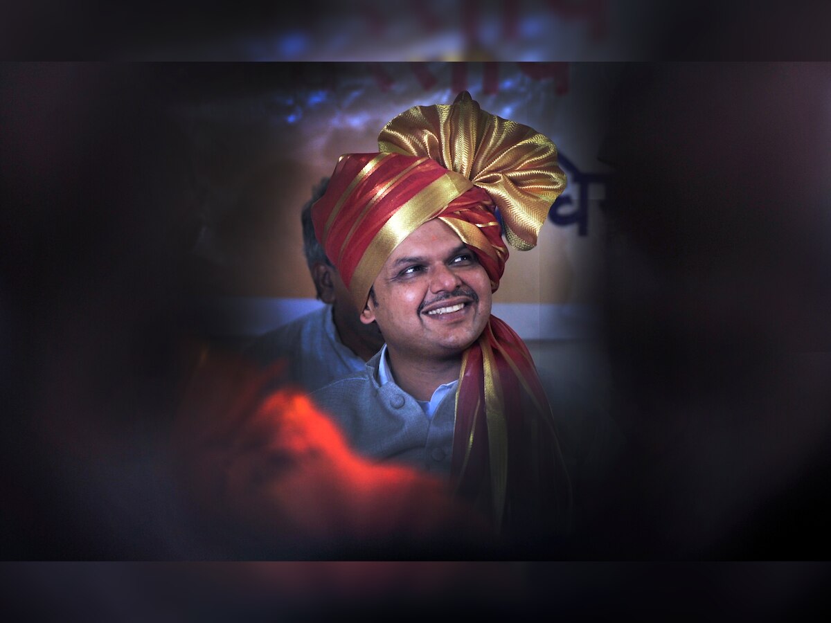 Dream come true for school girl as she interviews Devendra Fadnavis for ...