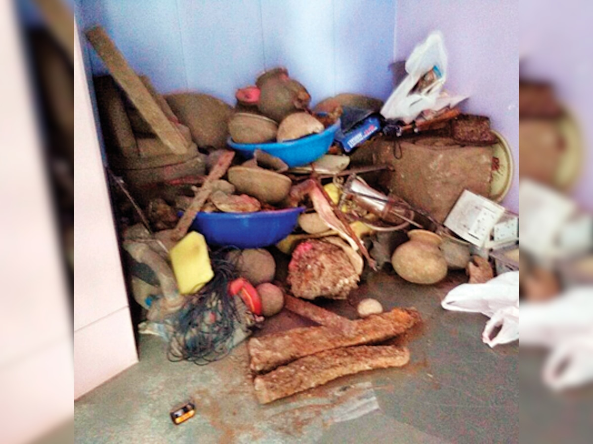 Archaeological Survey leaves antiquities in a heap at Vasai Fort