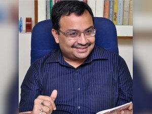 Saradha scam accused and suspended TMC MP Kunal Ghosh makes failed suicide bid; Mamata Banerjee suspends three prison officials