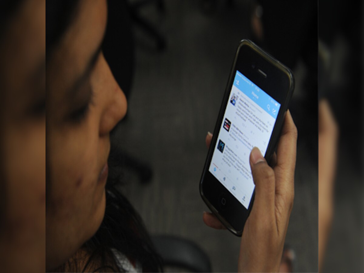Too much texting can harm your spine: Study