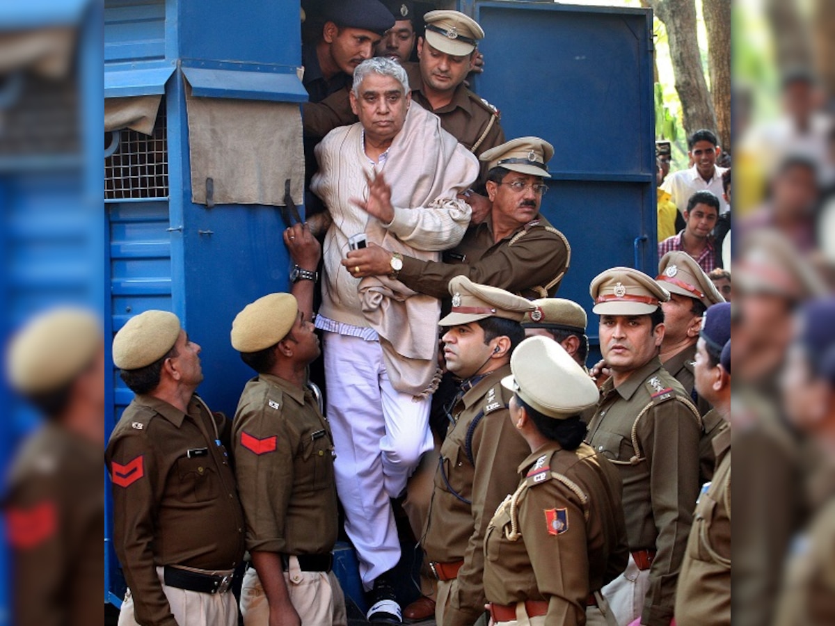 Self-styled 'godman' Rampal in deep trouble, faces fresh murder charges