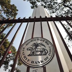 RBI issues final norms for payment and small finance banks