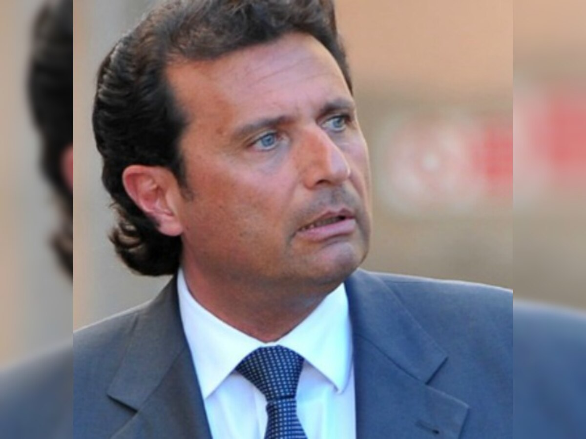 Costa Concordia captain steered ship too close to Giglio island to 'impress passengers'