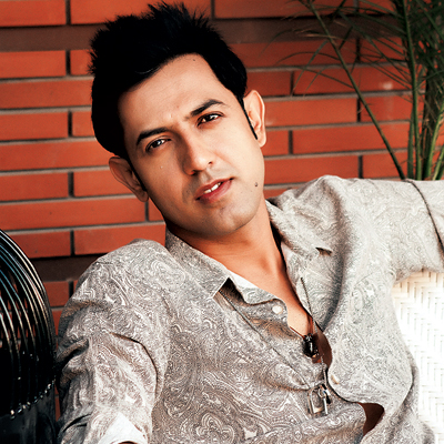 Gippy Ranm Gippy Grewal to make Bollywood debut