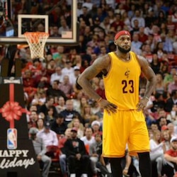 NBA: Applause and defeat for LeBron James in Miami return