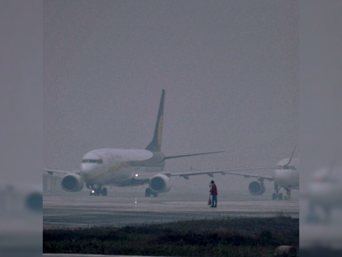 Delhi records lowest temperature in 5 years, dense fog hits flights, trains