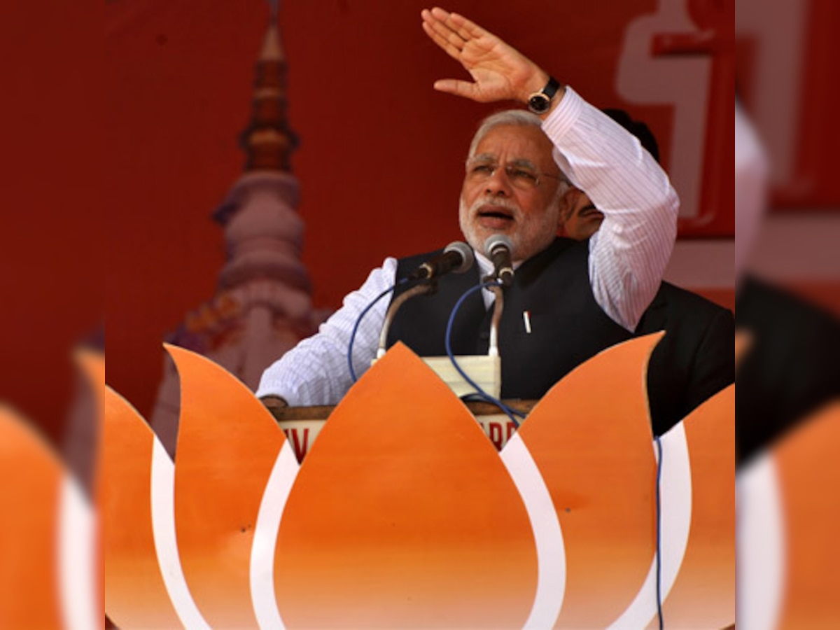 India needs a strong government: Narendra Modi