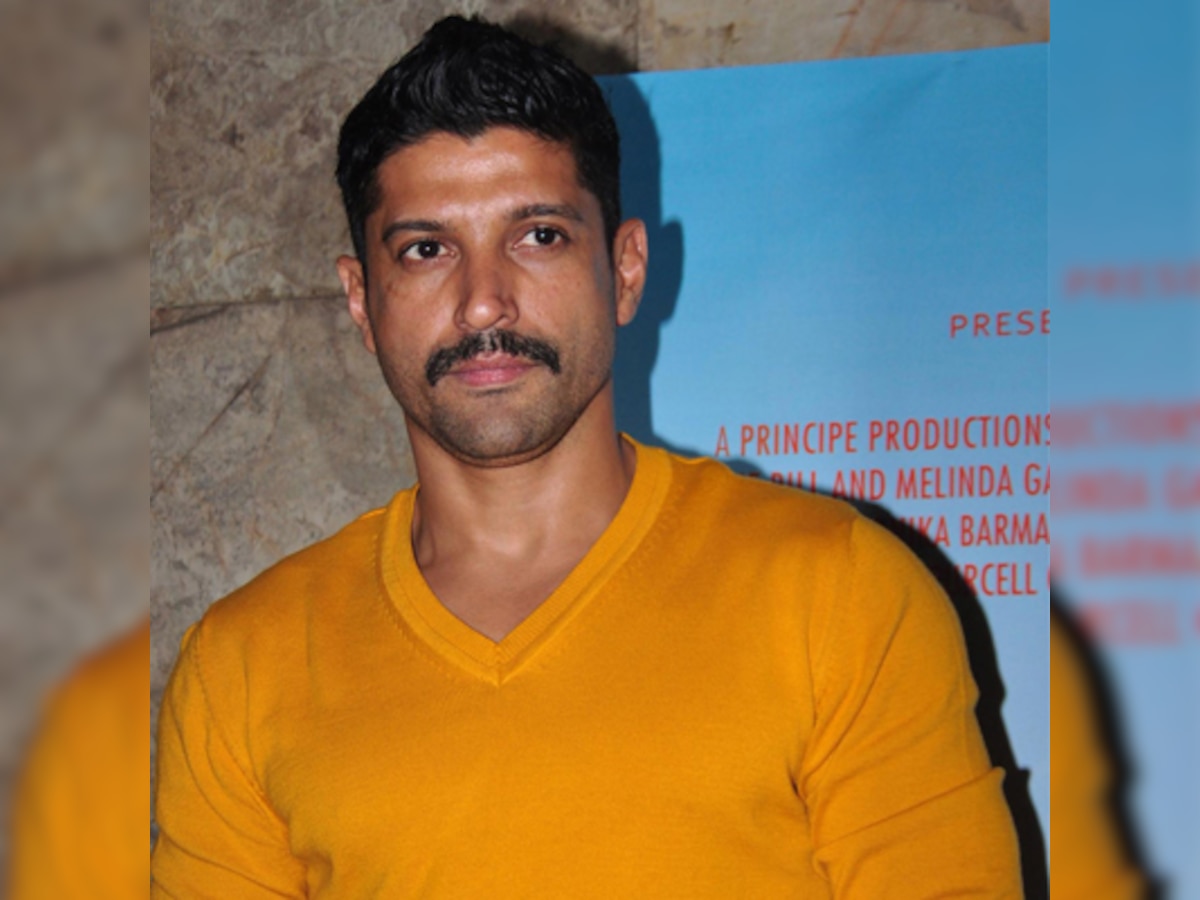 Farhan Akhtar's cop avatar from 'Wazir' impresses Javed Akhtar