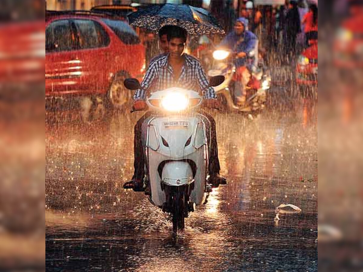 Pre-monsoon showers hit Pune; Punites fall prey to it's ill effects