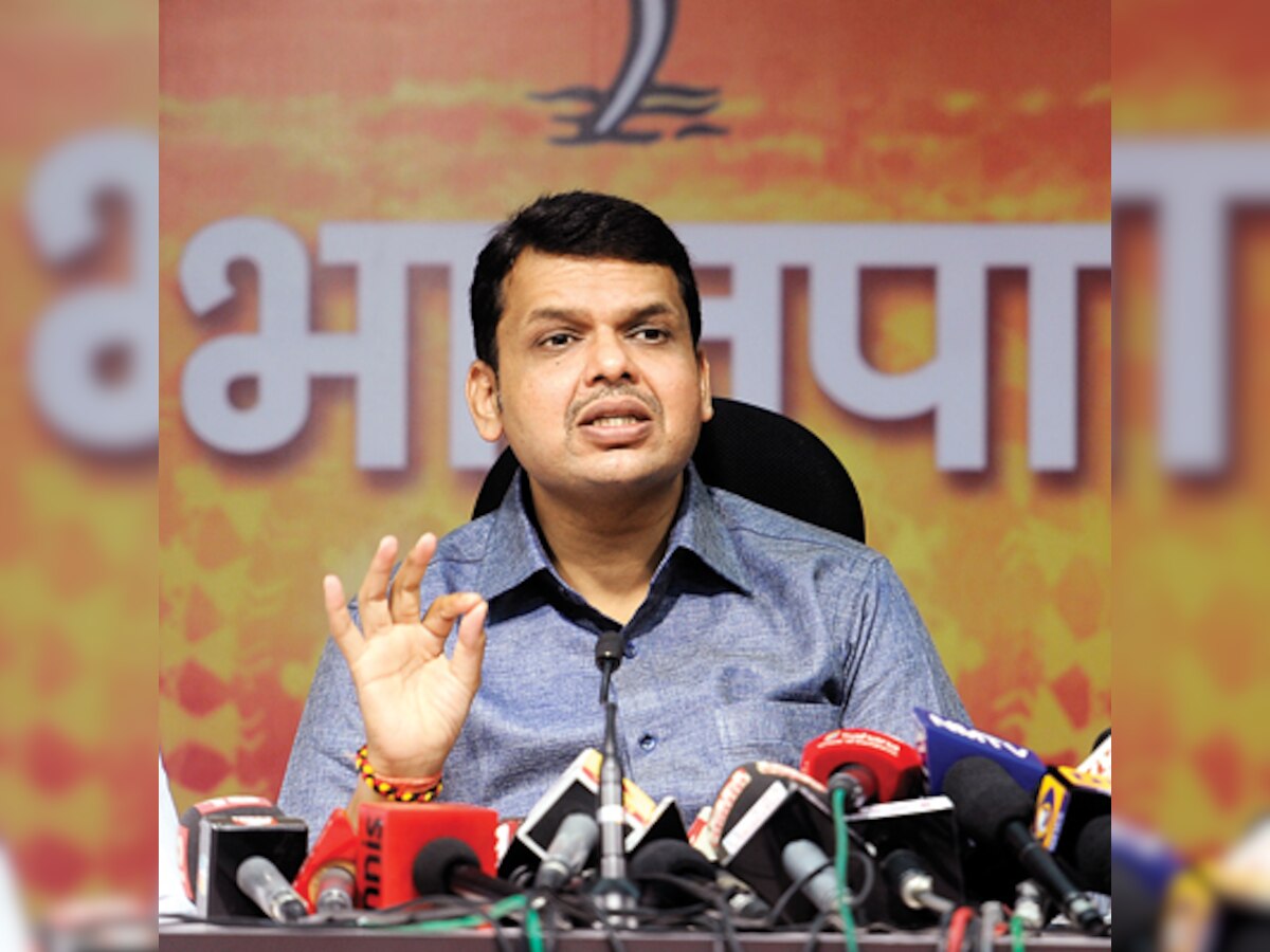 Maharashtra CM personally to go through bio data of IAS officers for transfers