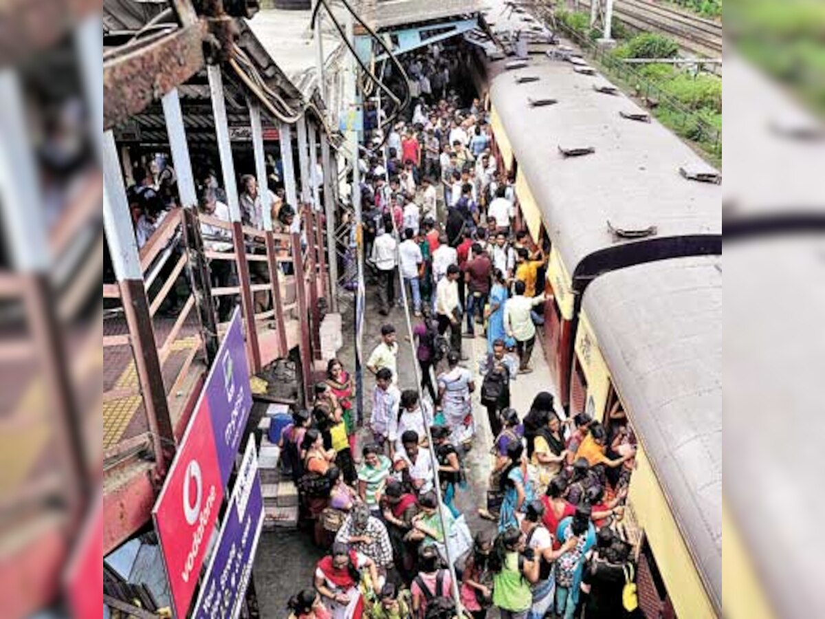 Bombay High Court tells railways to reserve 14 seats for senior citizens