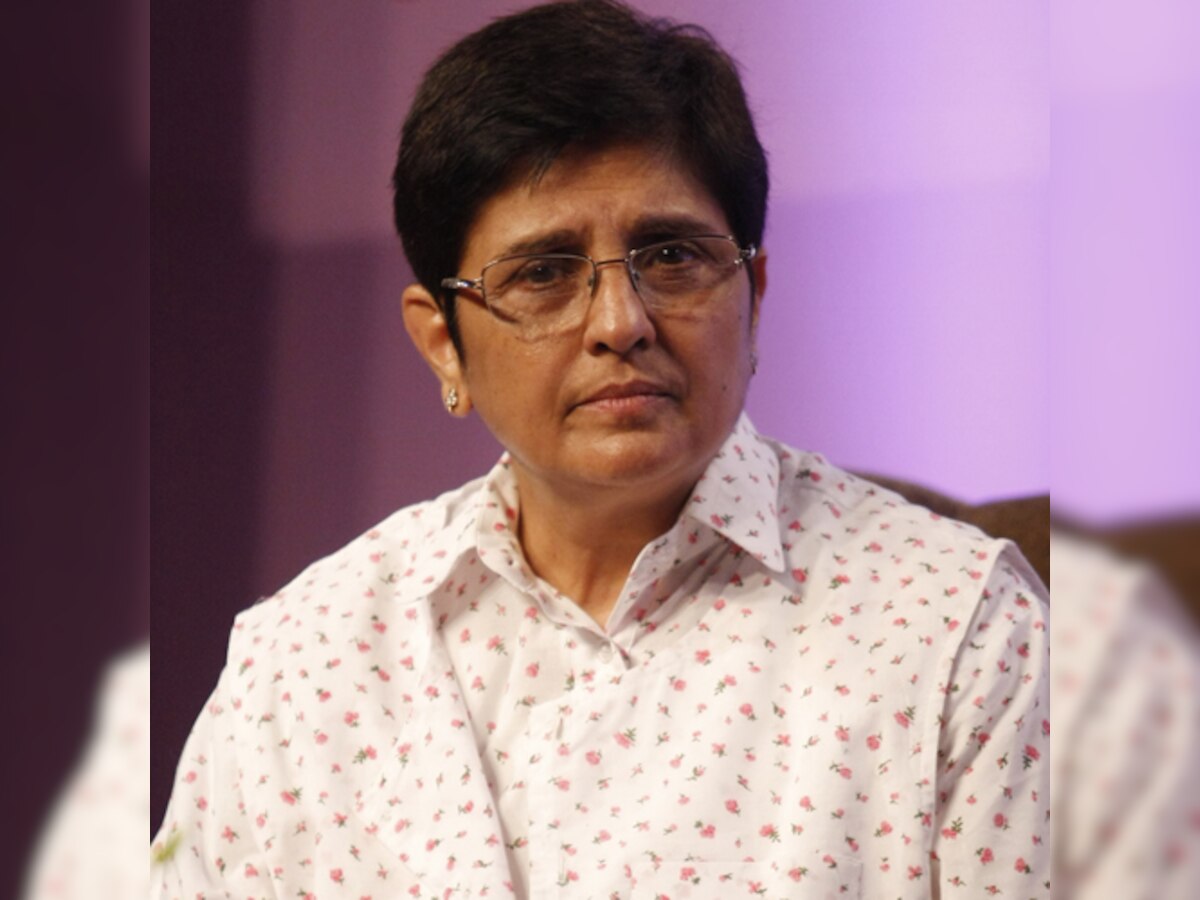 Narendra Modi supporter Kiran Bedi tells Arvind Kejriwal to not govern from roof-tops