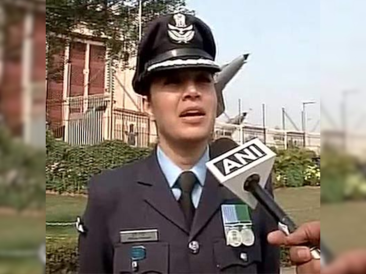 Woman officer Pooja Thakur leads guard of honour for Barack Obama