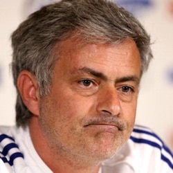 Chelsea coach Jose Mourinho calls teams' FA Cup defeat disgraceful