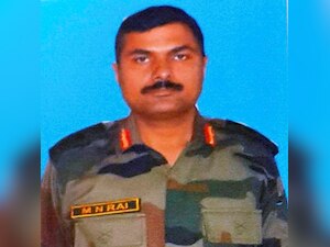 Indian Army pays tribute to Republic Day awardee officer killed in ...