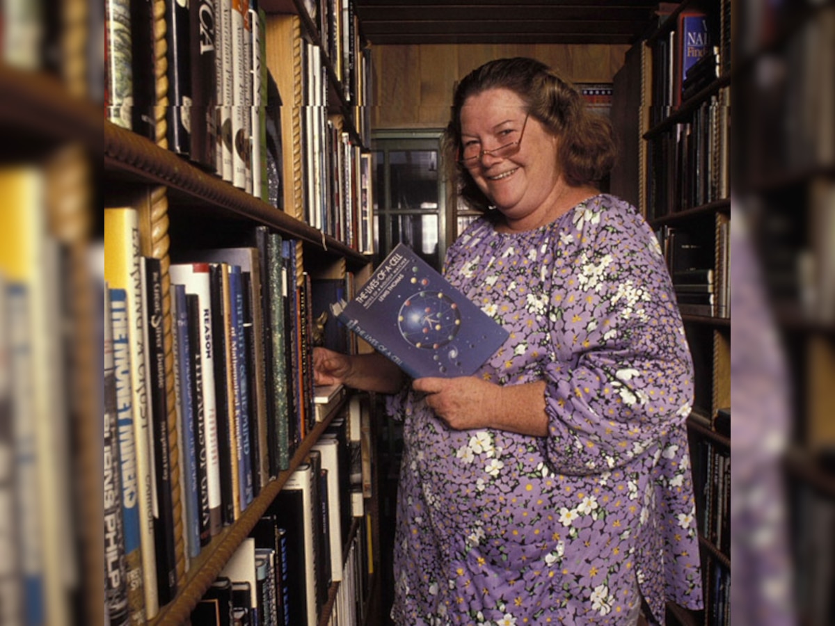 Aussie author Colleen McCullough passes away at 77