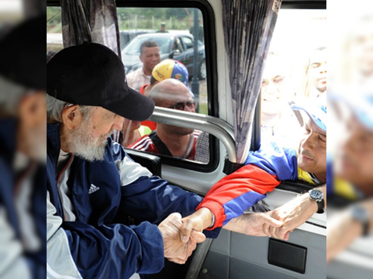 Fidel Castro appears in public for first time in over a year