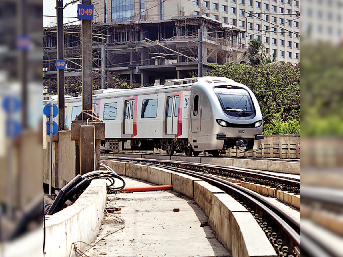 Will lay foundation stone for Metro-4 this year: CM Devendra Fadnavis