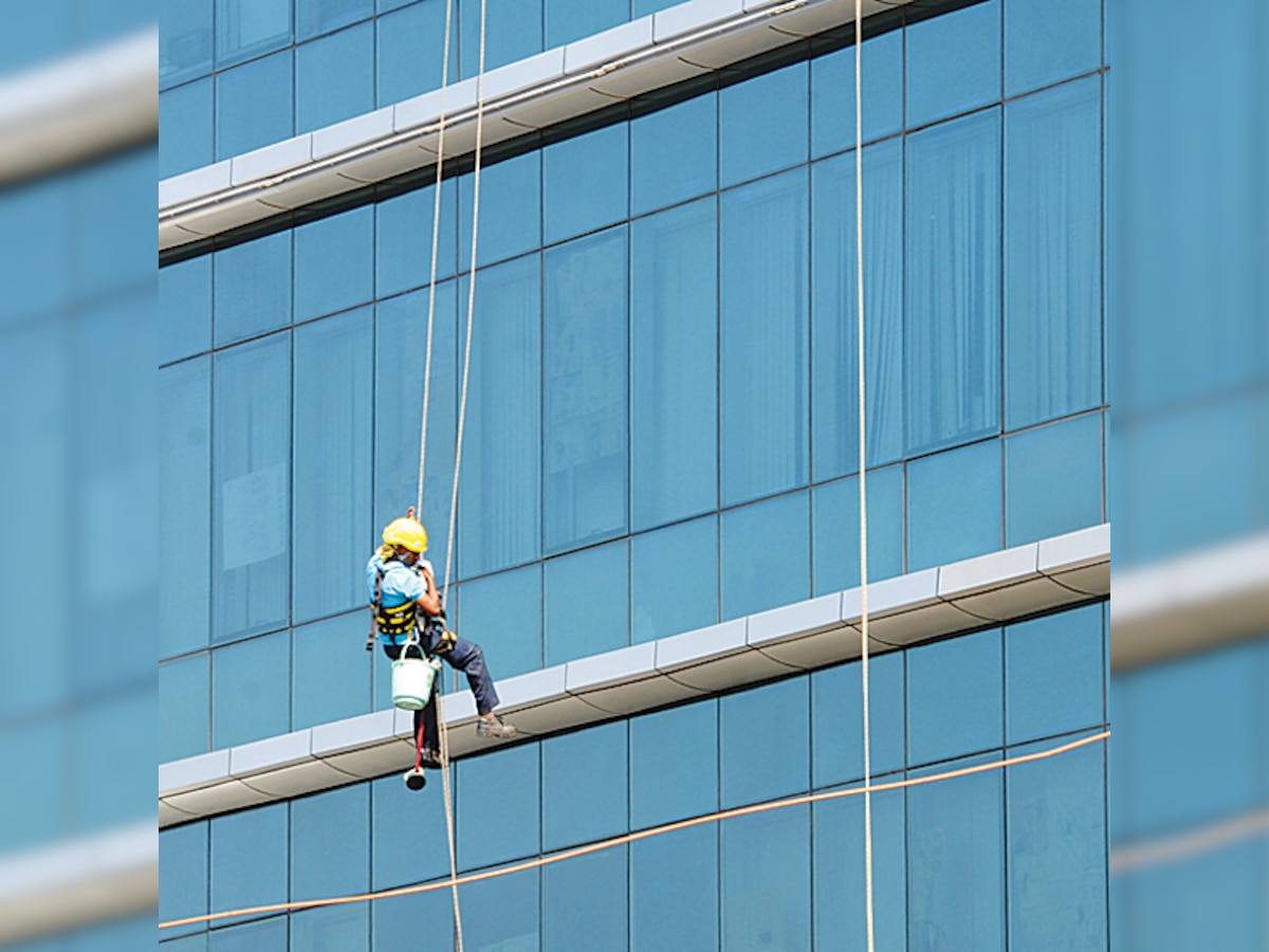 Civic authorities unable to identify exact number of glass facade buildings in Mumbai, to publish ads