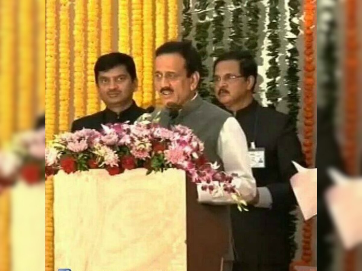 Maharashtra BJP minister has revolver tucked in belt while addressing kids