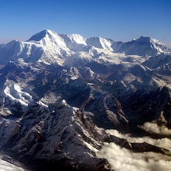 Team of engineers to solve Mount Everest's environmental pollution 