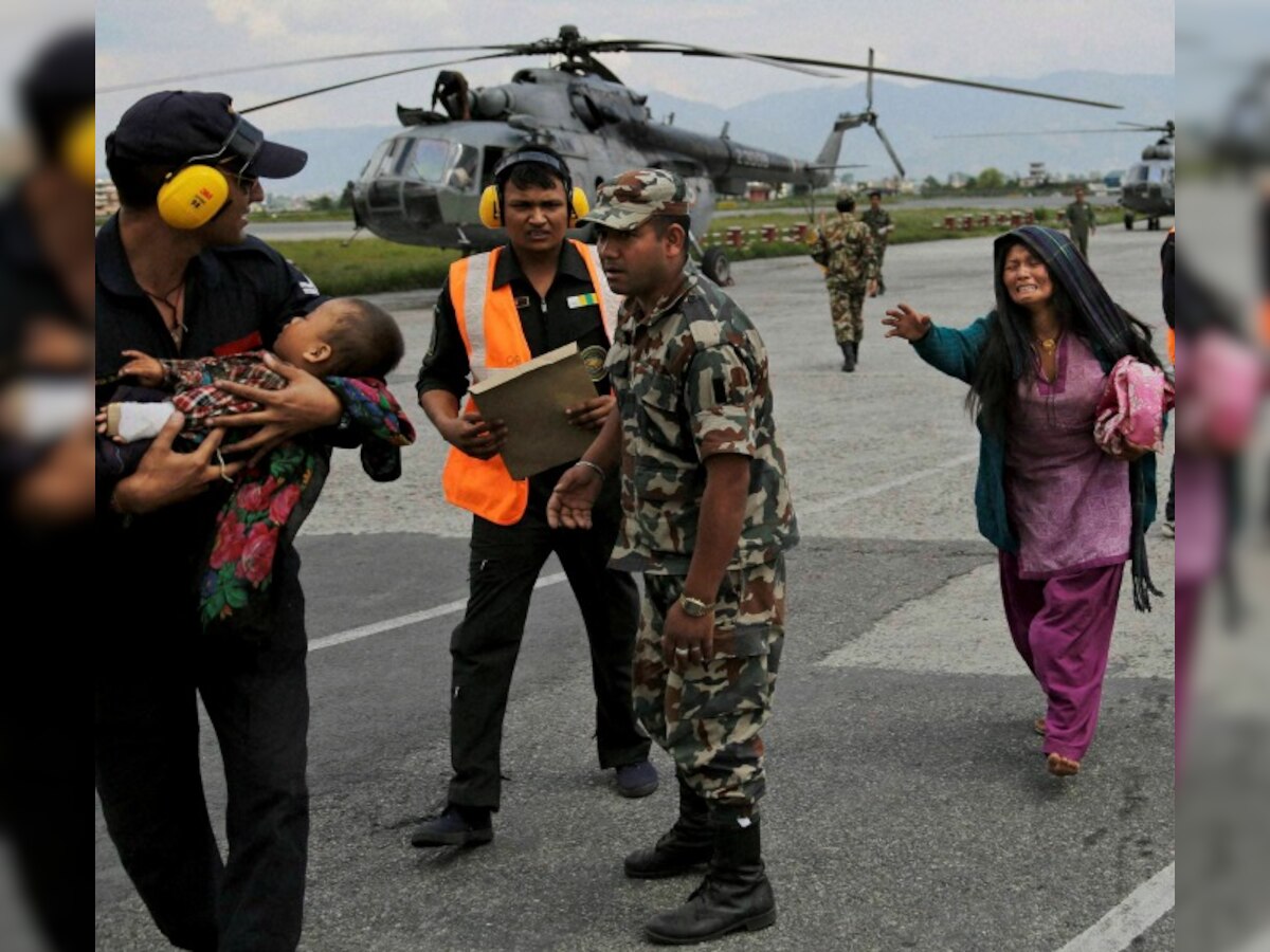 Nepal earthquake: Death toll surges to 4,000; Indian Army intensifies rescue mission