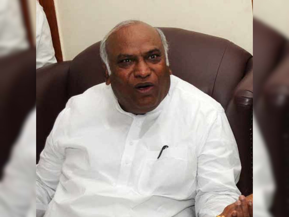 Government soft on separatists in Kashmir, alleges Congress