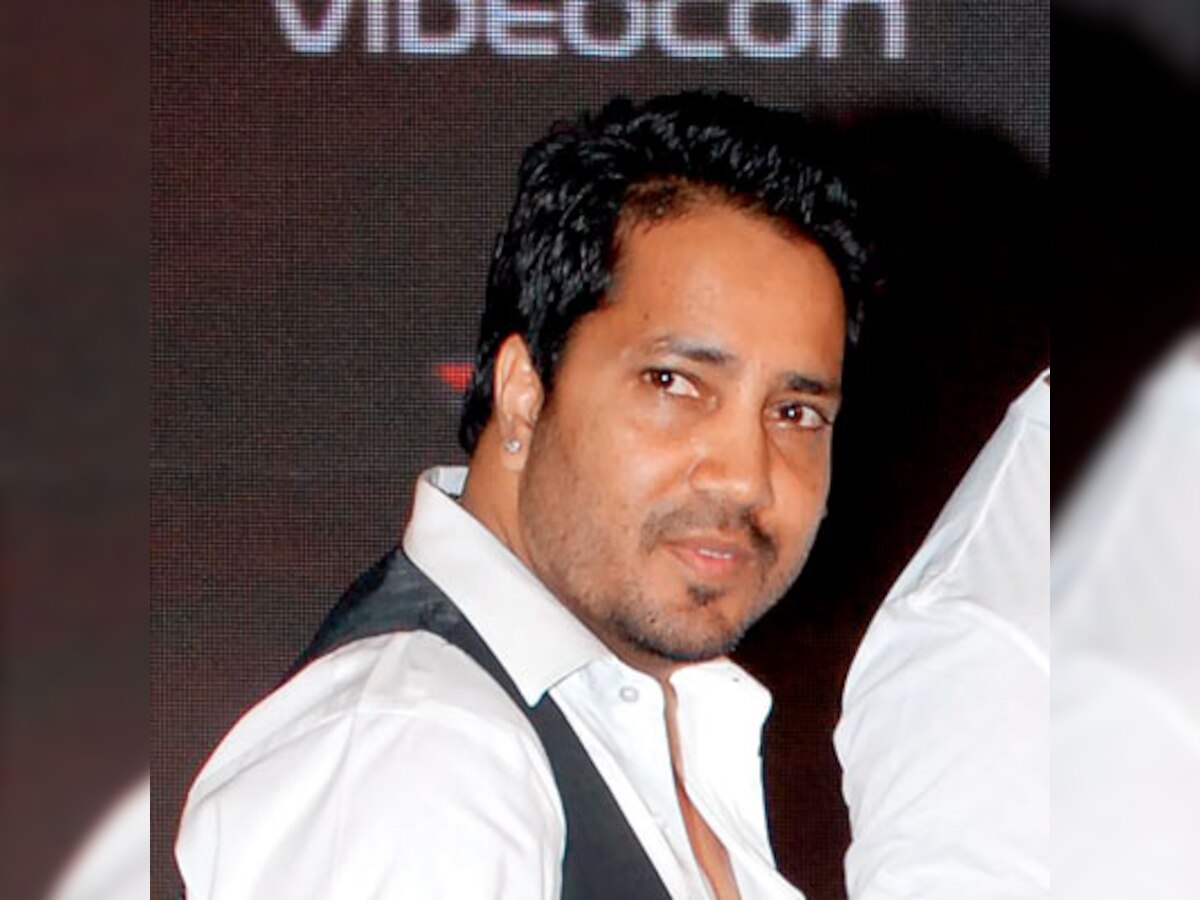 Woman tries to kill self over alleged dispute with singer Mika Singh