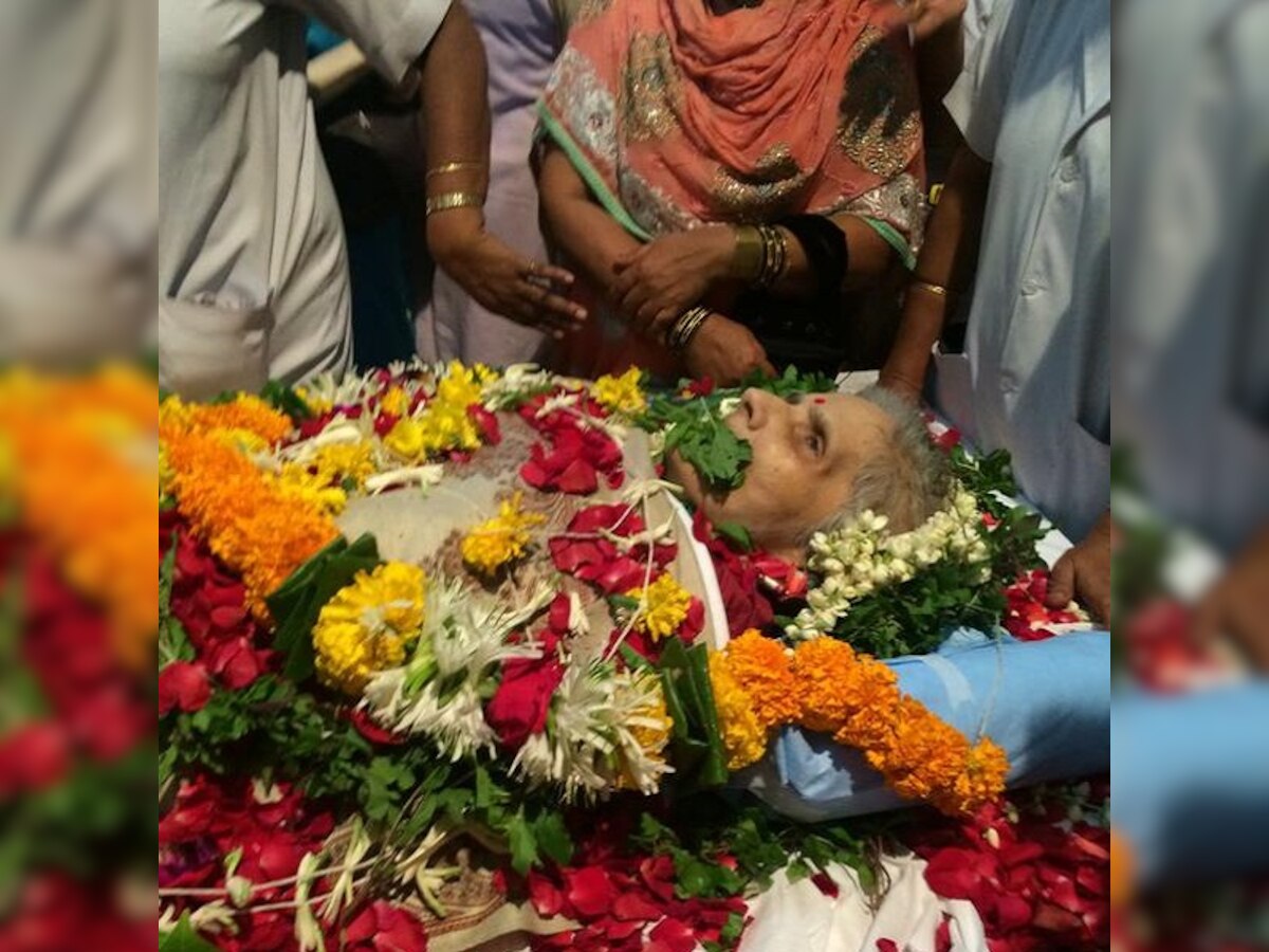 Aruna Shanbaug's KEM family, extended kin bid last goodbye