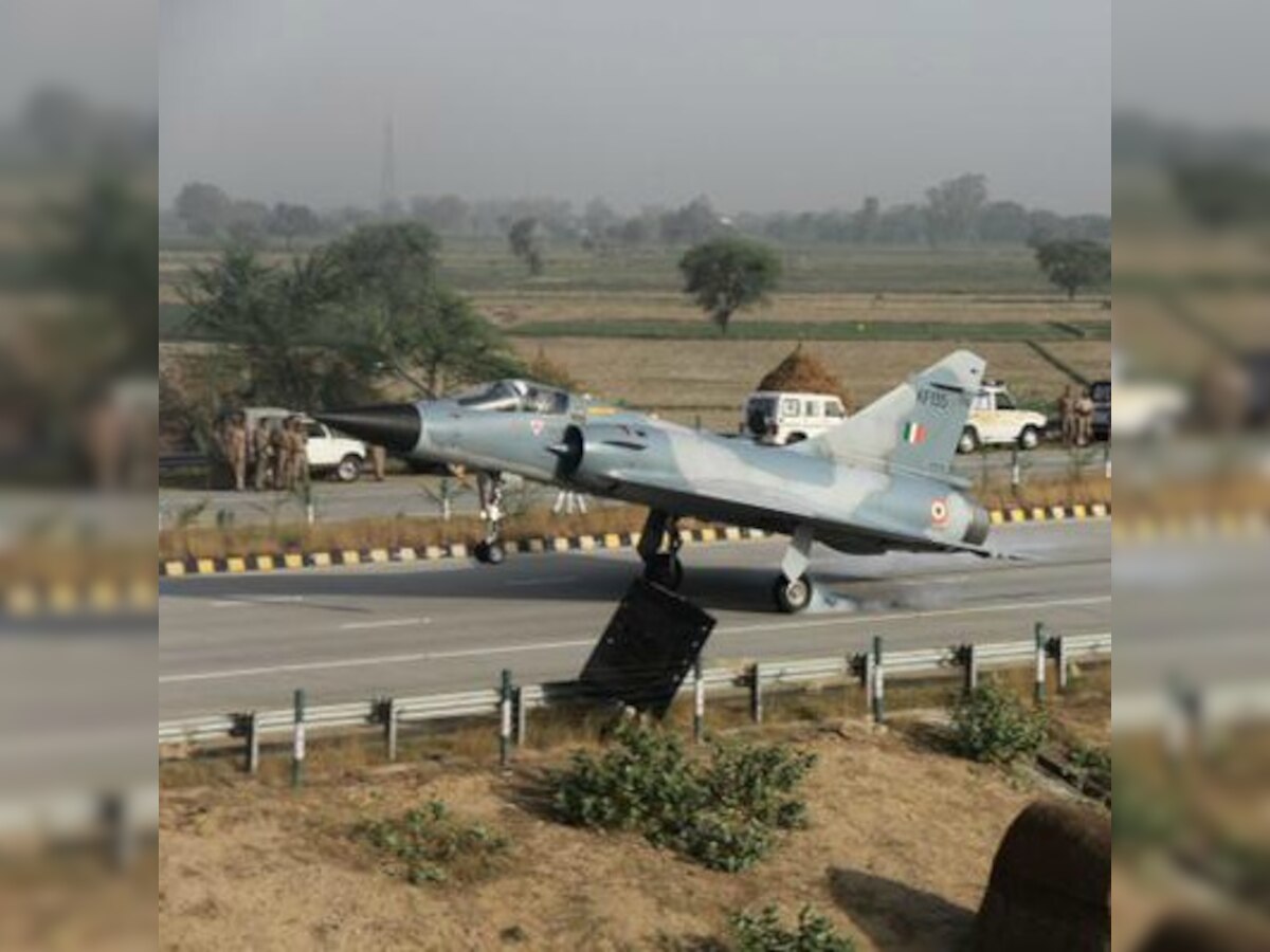 Watch: IAF Mirage 2000 aircraft lands on Yamuna Expressway