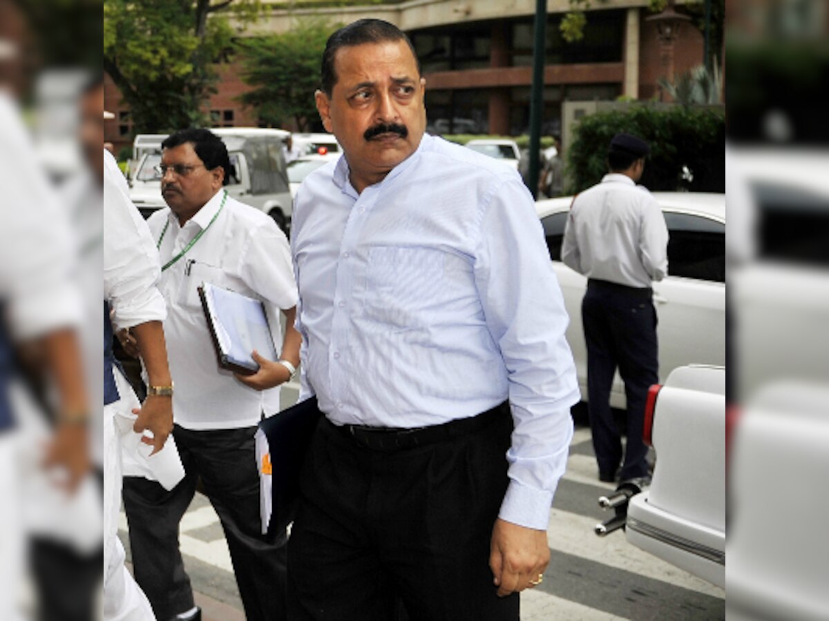 Bureaucrat row: Jitendra Singh pulls up Kejriwal government 