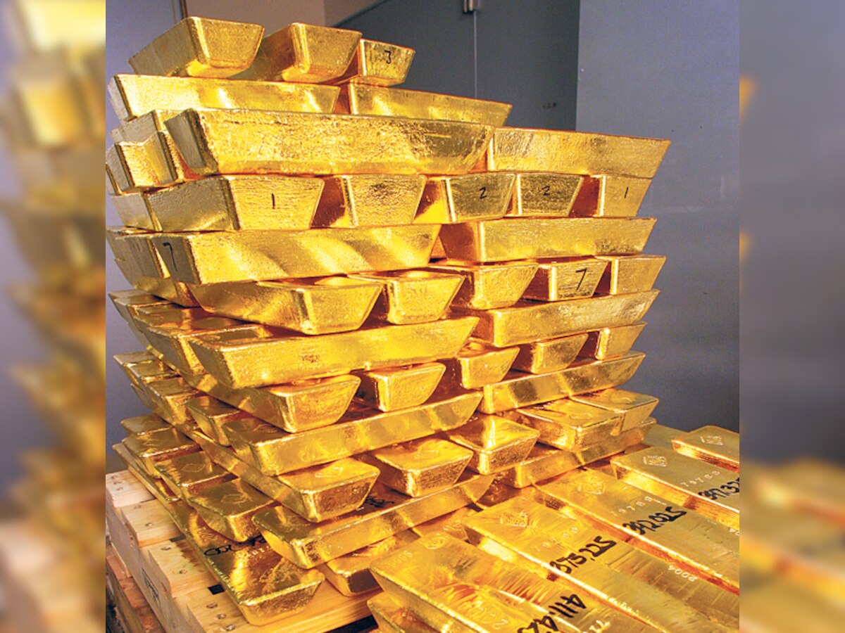 Income tax to enforce TCS levy on gold buys in cash