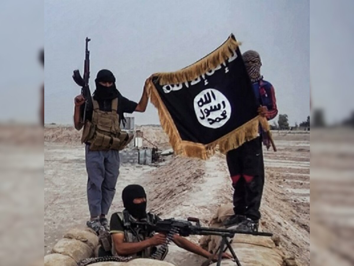 Two US men charged with beheading plot to help Islamic State