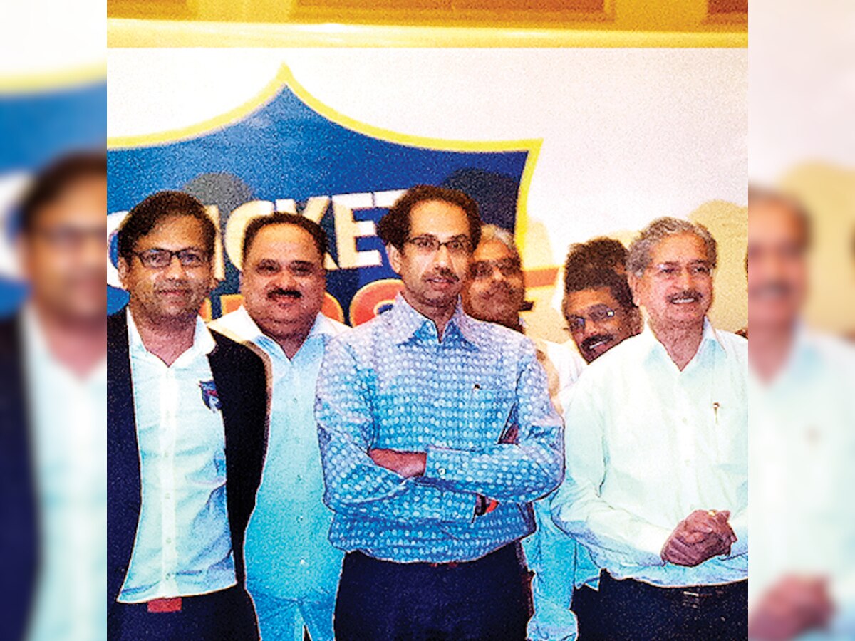 If Sachin Tendulkar and Sunil Gavaskar can retire, why not Sharad Pawar: Uddhav Thackeray