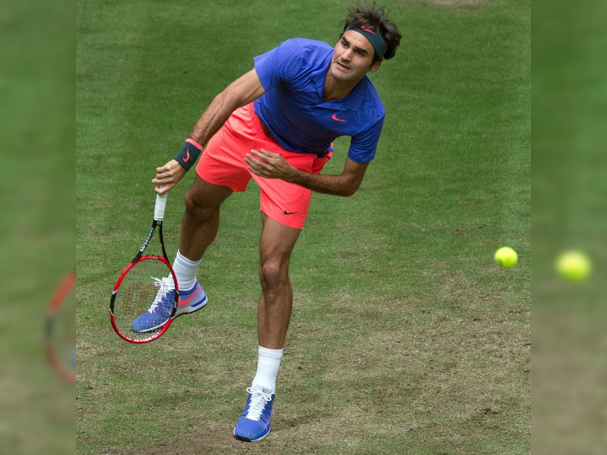 Roger Federer reaches Halle final after taming big-serving Ivo Karlovic