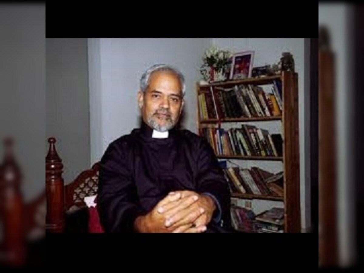 St Stephen's molestation row: Girl was given option to change guide, says Thampu