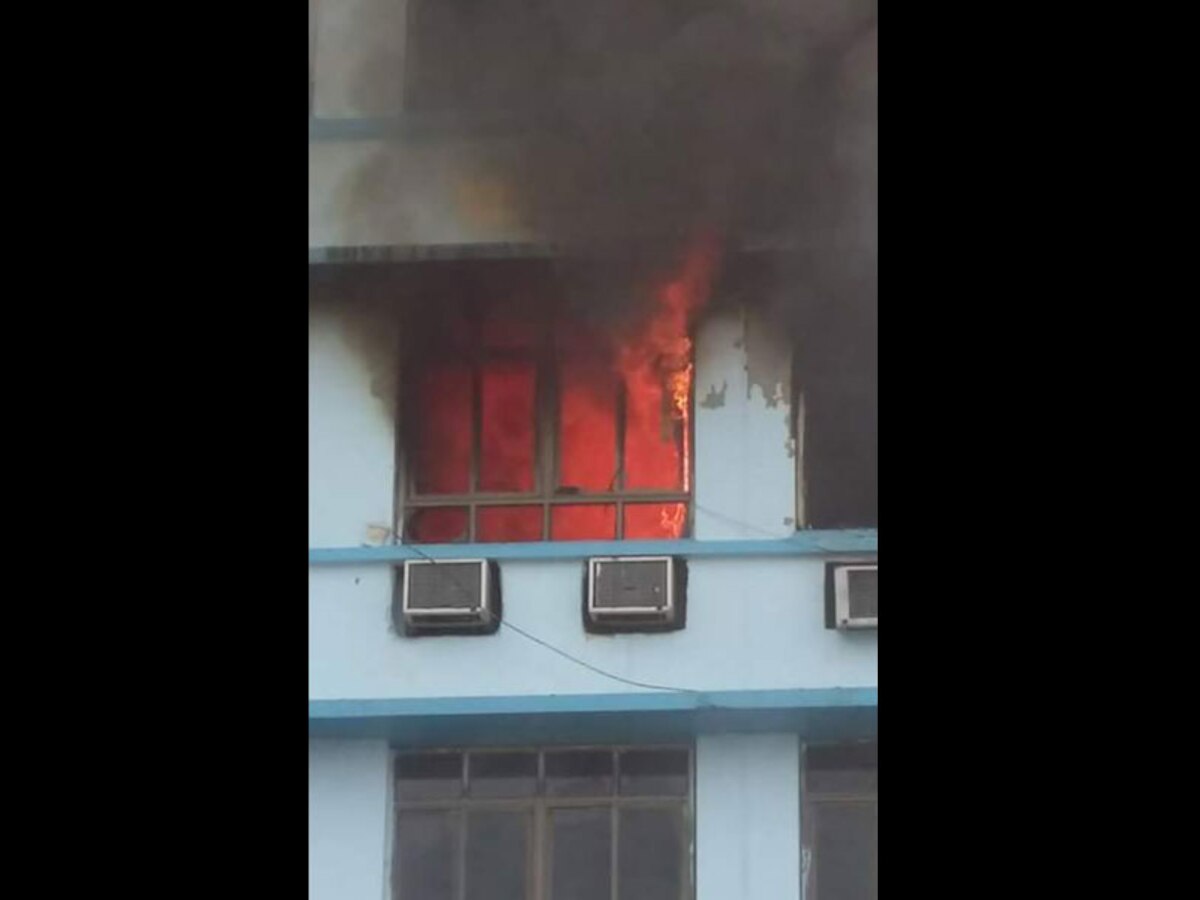 Thirteen killed in apartment fire in central Chinese city