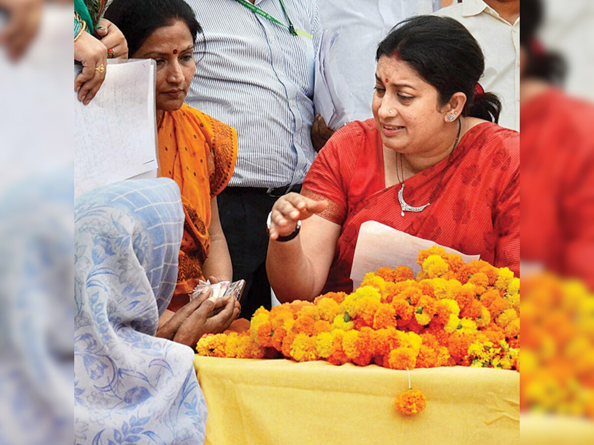 Degrees may be fake, but Smriti Irani is not: Lalu Prasad Yadav 
