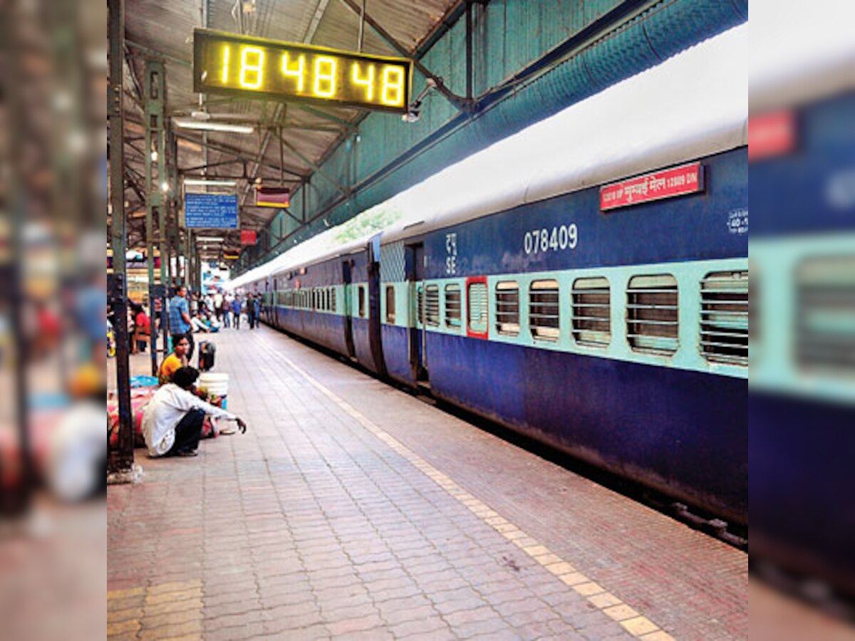 SMS-based alert service on cancellation trains