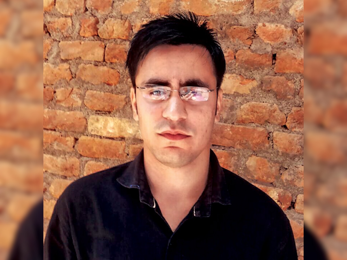 Orphaned by militancy, Kashmir youth who cracked IIT struggles to pay fee