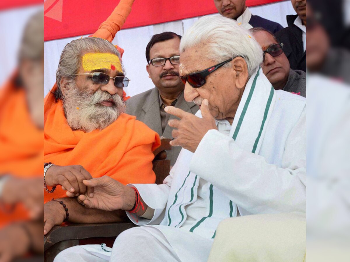 VHP's Ashok Singhal demands nation-wide ban on cow slaughter