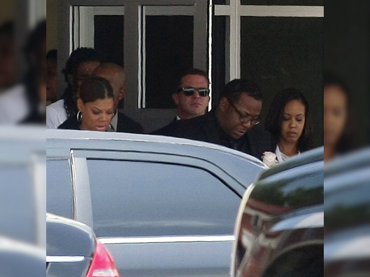 Bobby Brown, family mourn the late Bobbi Kristina Brown at funeral in ...