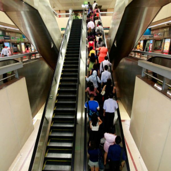 Man's leg gets amputated from escalator accident in China