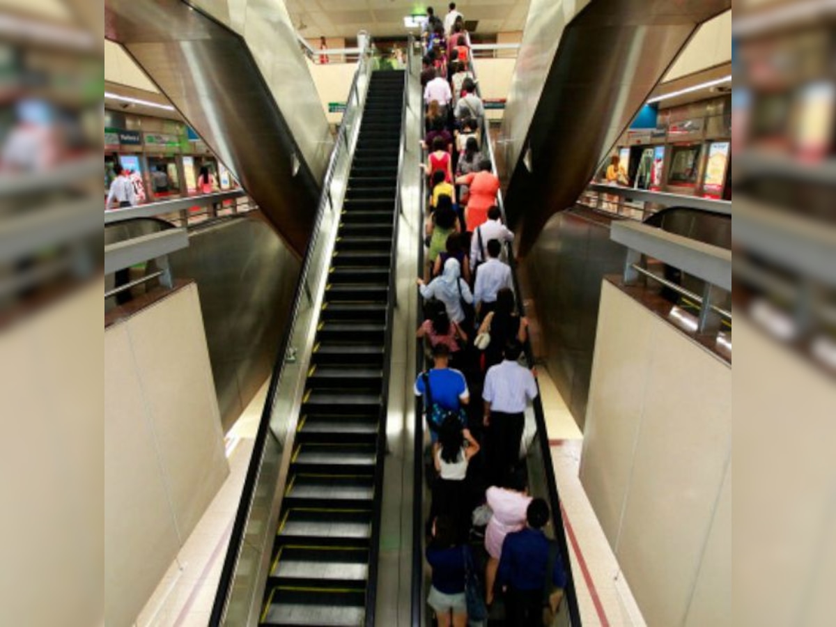 Man's leg gets amputated from escalator accident in China