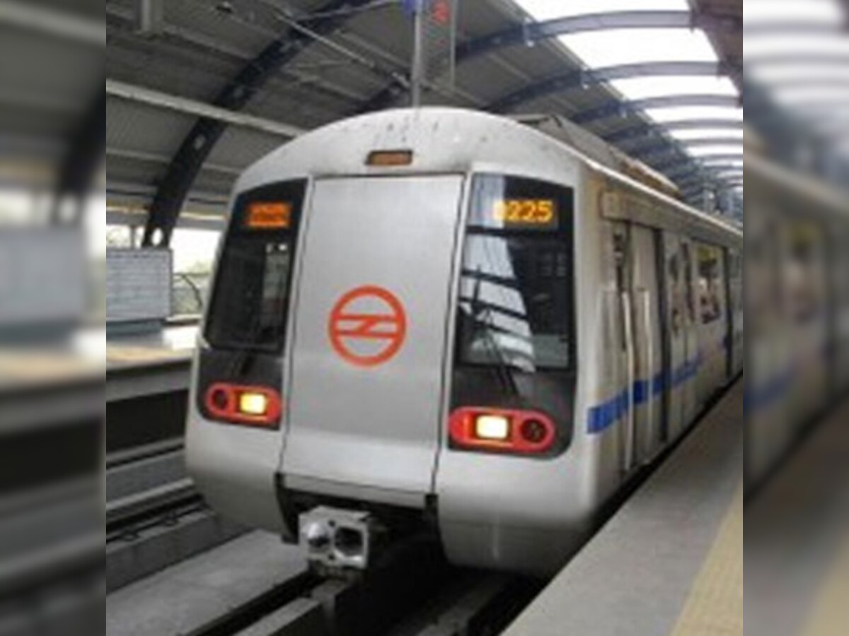 Delhi Metro plans to open 106 new kiosks at stations