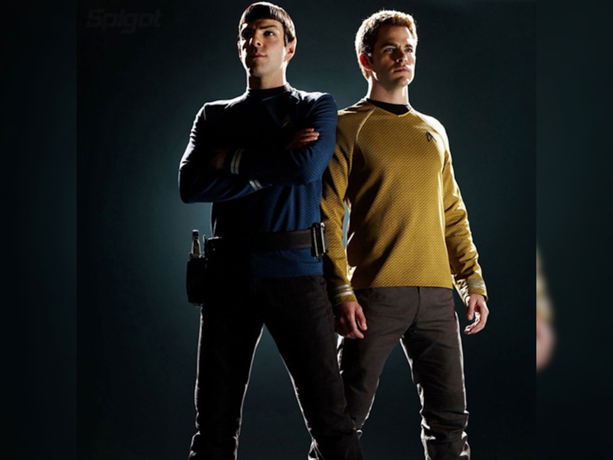 Trekkies rejoice! 'Star Trek Beyond' set photos reveal new Starfleet uniforms, new alien