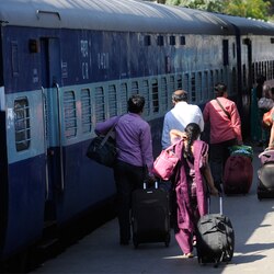 Western Railways to reduce frequency of trains to combat fog this winter